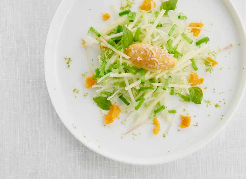 Salad-of-green-papaya-with-lemongrass-icecream