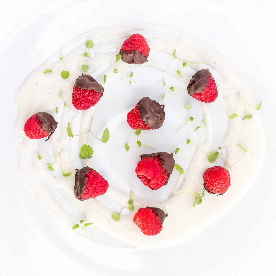 Bonnata Potatoes Vanilla Sauce with candy